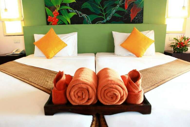 Apartamento Koh Ngai Cliff Beach Resort