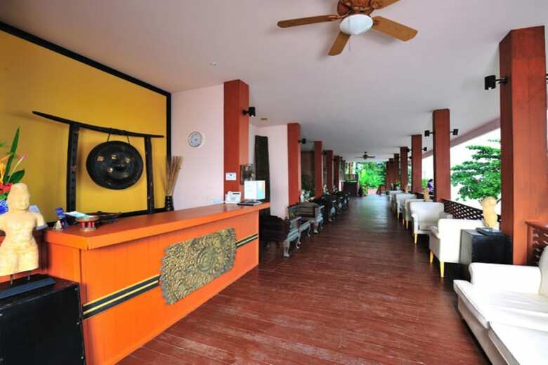Apartamento Koh Ngai Cliff Beach Resort