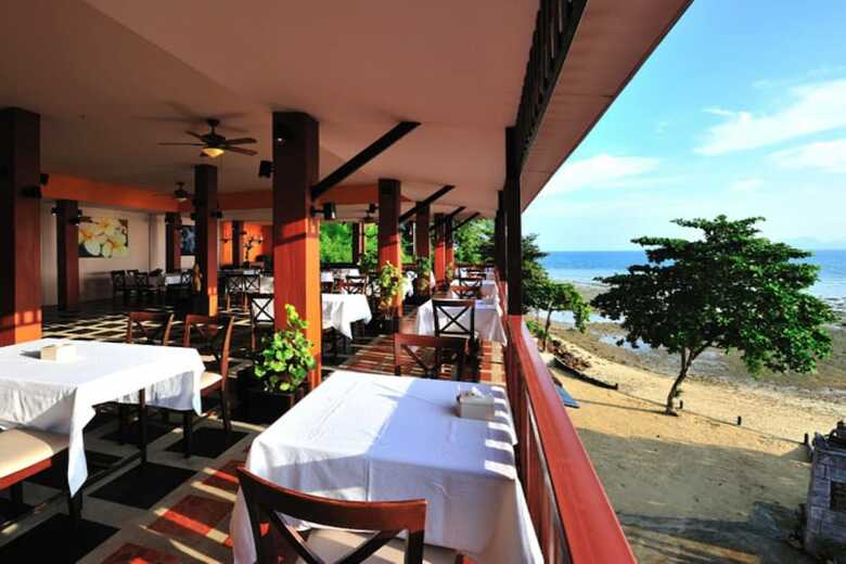 Apartamento Koh Ngai Cliff Beach Resort