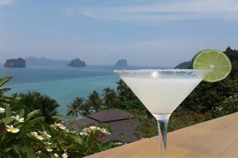 Apartamento Koh Ngai Cliff Beach Resort