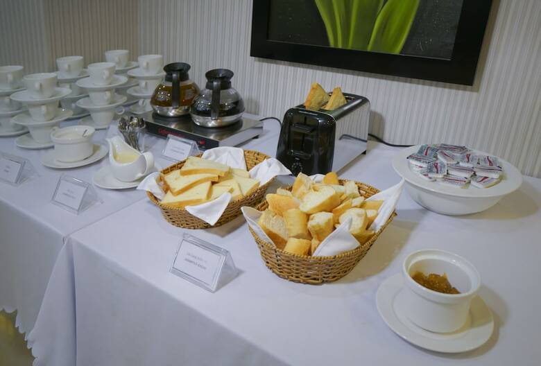 Quoc Cuong Center Hotel