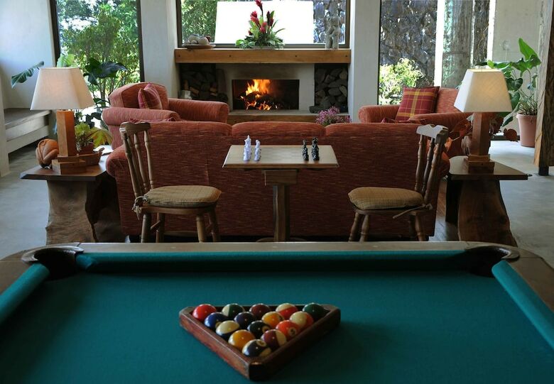 Hotel Poas Volcano Lodge