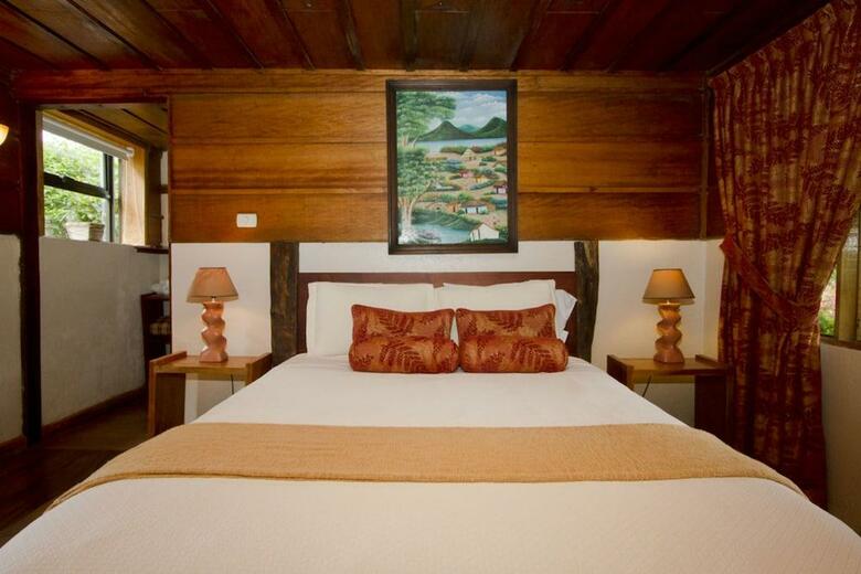 Hotel Poas Volcano Lodge