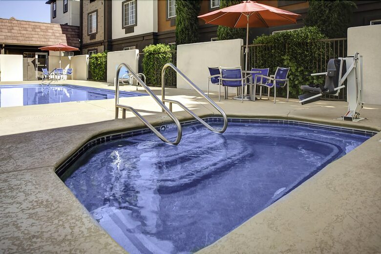 Hotel Towneplace Suites By Marriott Fresno