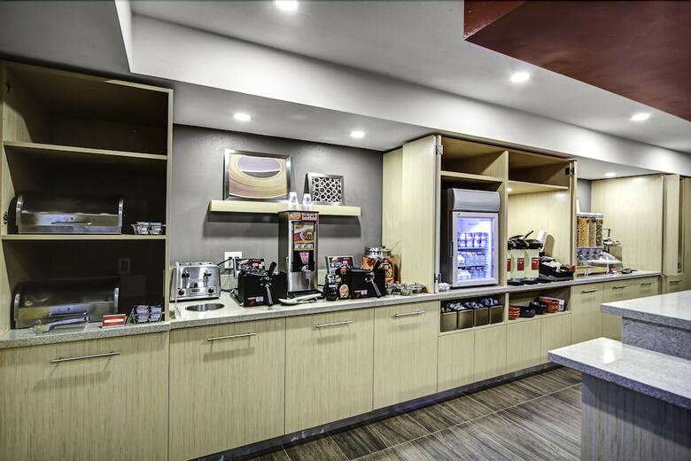 Hotel Towneplace Suites By Marriott Fresno
