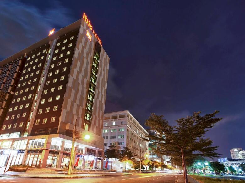 Hotel Ibis Saigon South