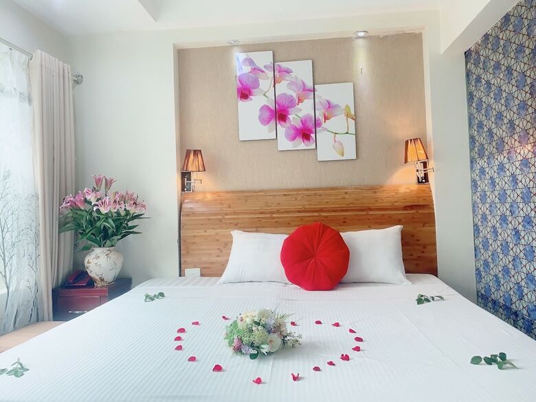 Bed & Breakfast B & B Hanoi Hotel & Travel