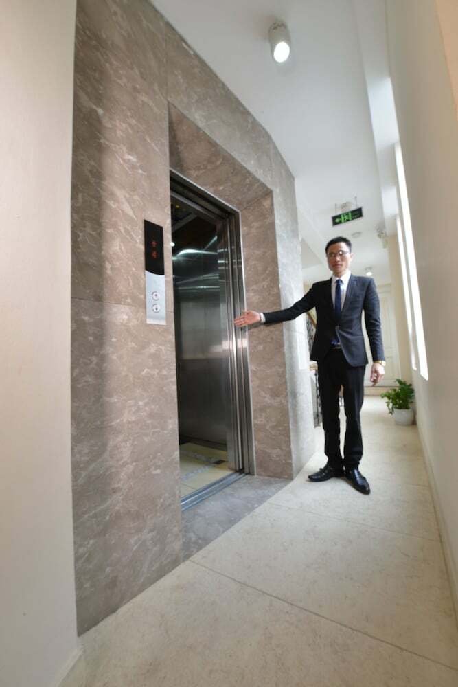 Bed & Breakfast B & B Hanoi Hotel & Travel
