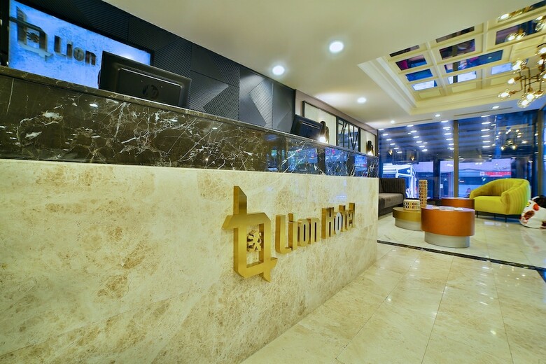 Lion Hotel
