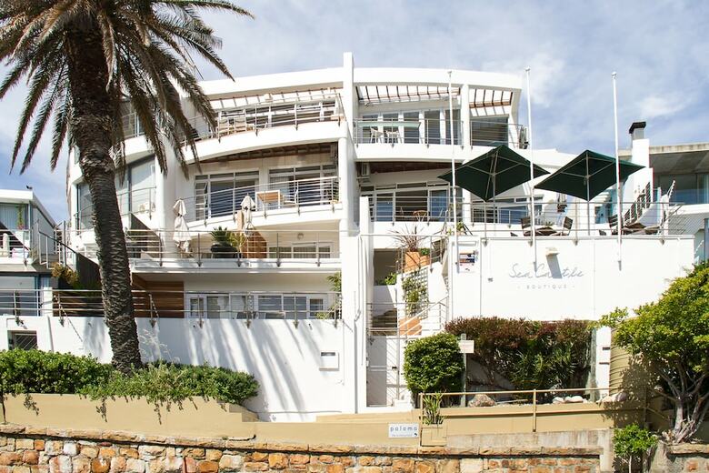 Hotel Primi Seacastle