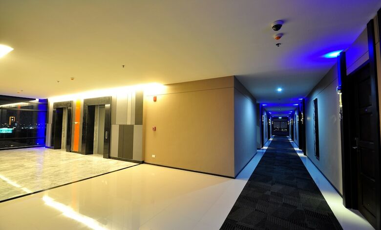 Grand Howard Hotel
