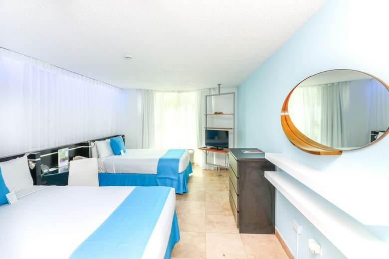 Hotel San Juan Water And Beach Club