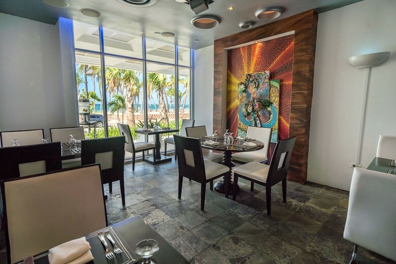 Hotel San Juan Water And Beach Club