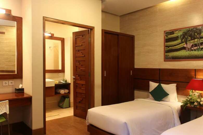 Hotel The Green Zhurga Suites