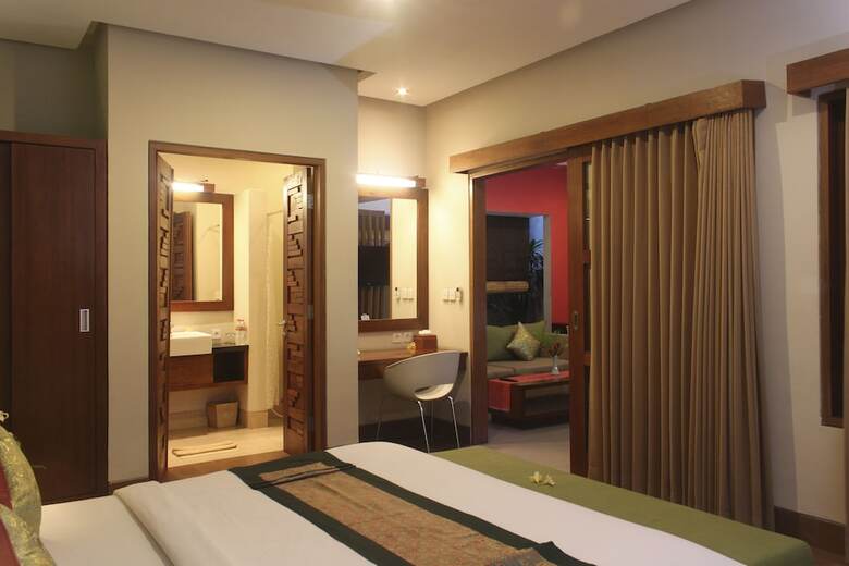 Hotel The Green Zhurga Suites