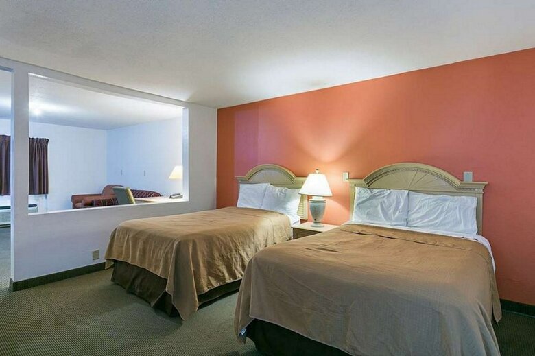 Motel Hilcrest Inn & Suites
