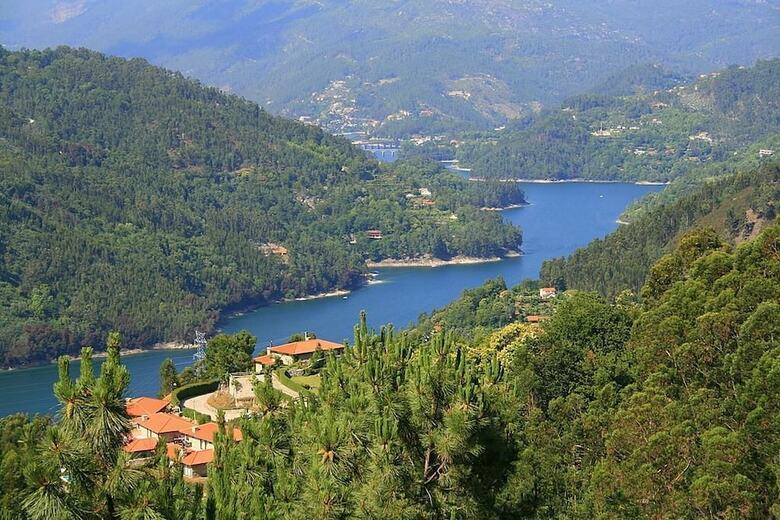 Hotel Pens�o Residencial Corredoura