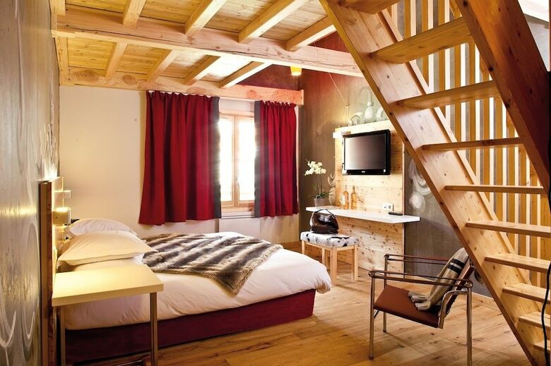 Anova Hotel & Spa
