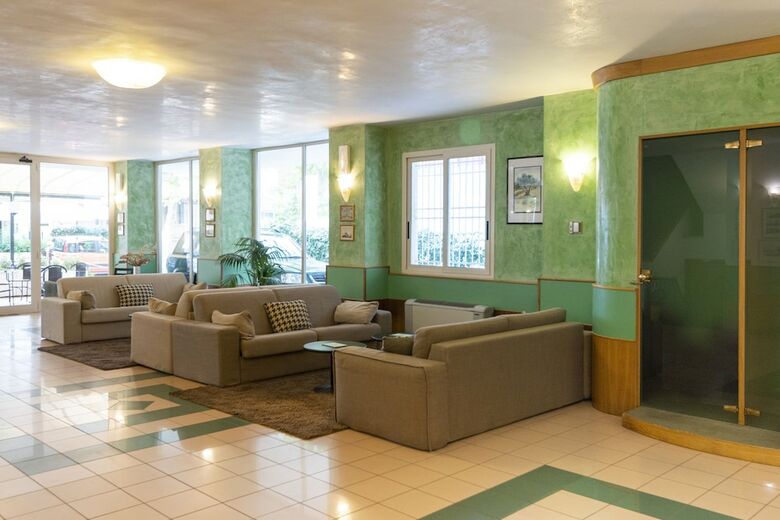 Hotel Aiglon