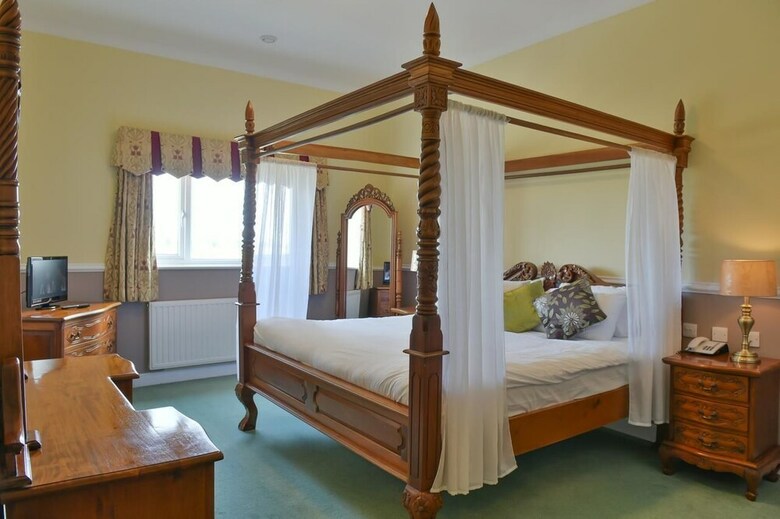 Southview Park Hotel