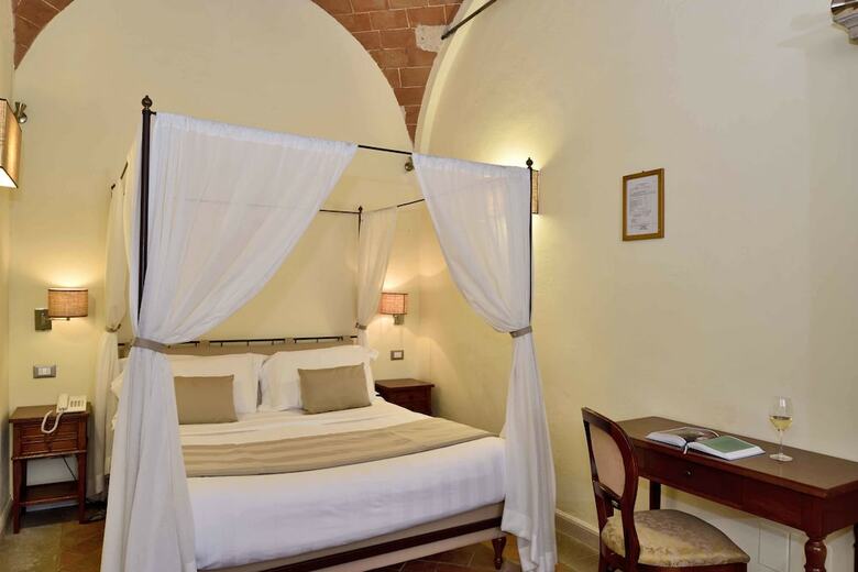 Hotel Borgo San Luigi