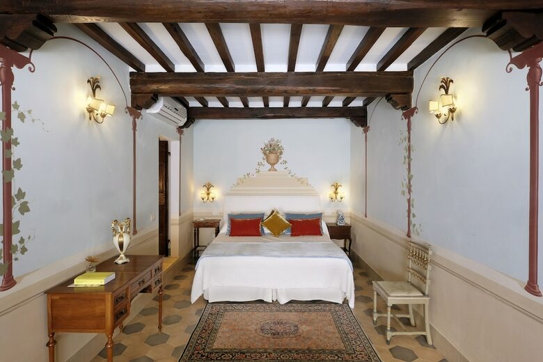 Hotel Relais Il Falconiere