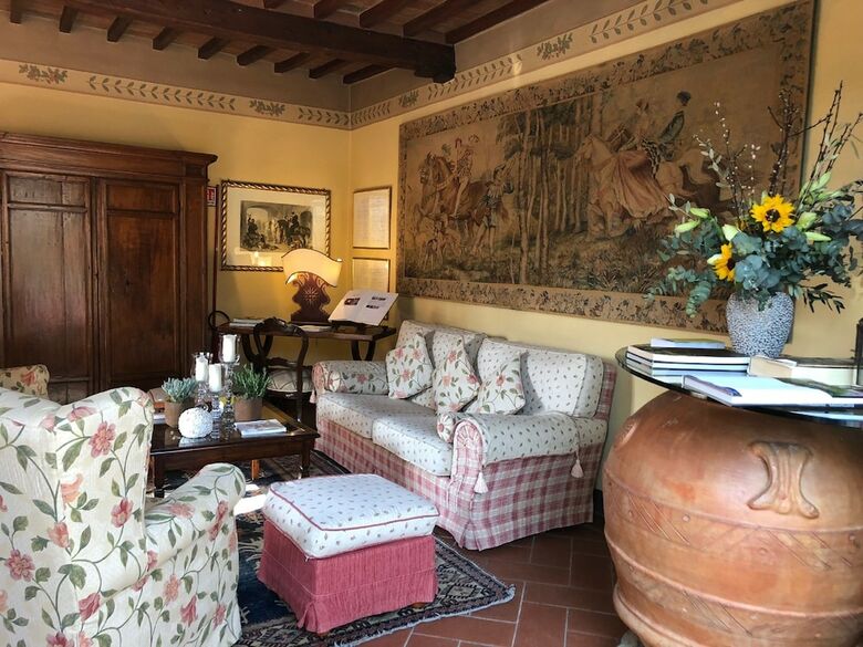 Hotel Relais Il Falconiere