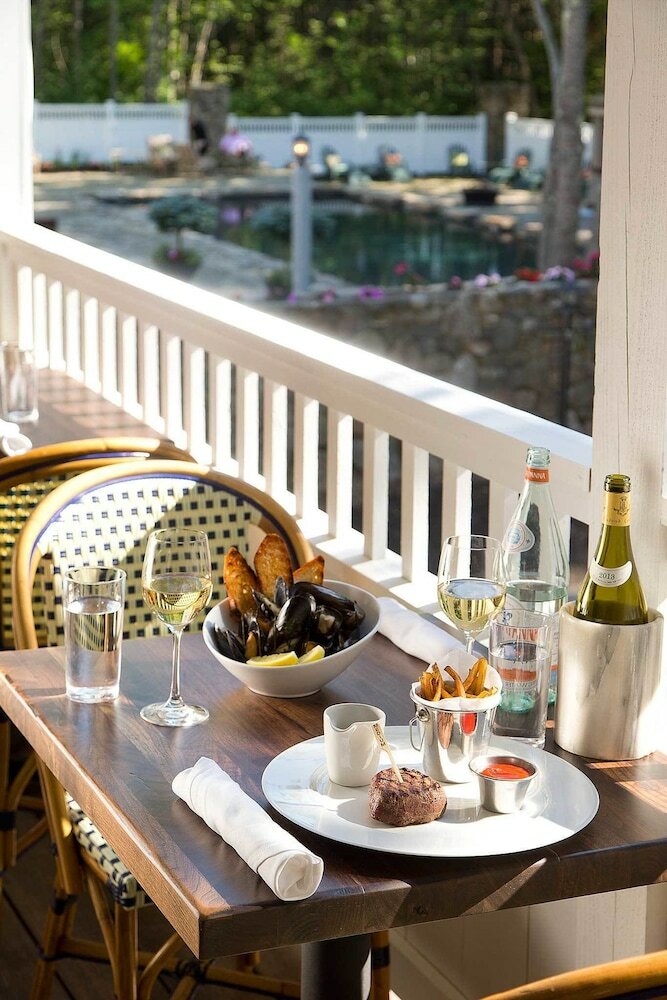 Hotel White Barn Inn And Spa