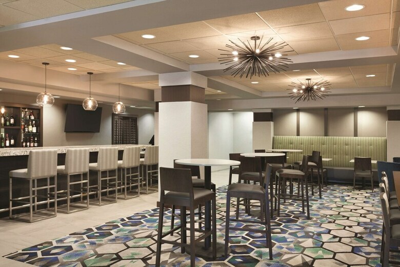 Radisson Hotel Dallas North - Addison