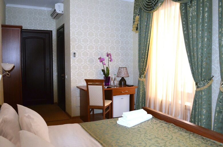 Royal Street Hotel
