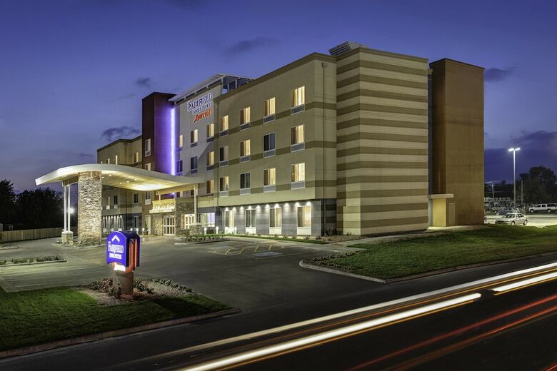 Hotel Fairfield Inn & Suites Hutchinson