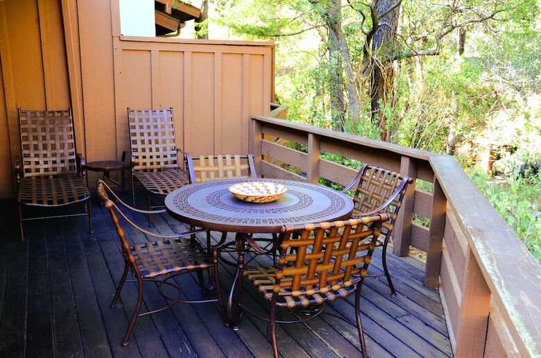 Junipine Resort