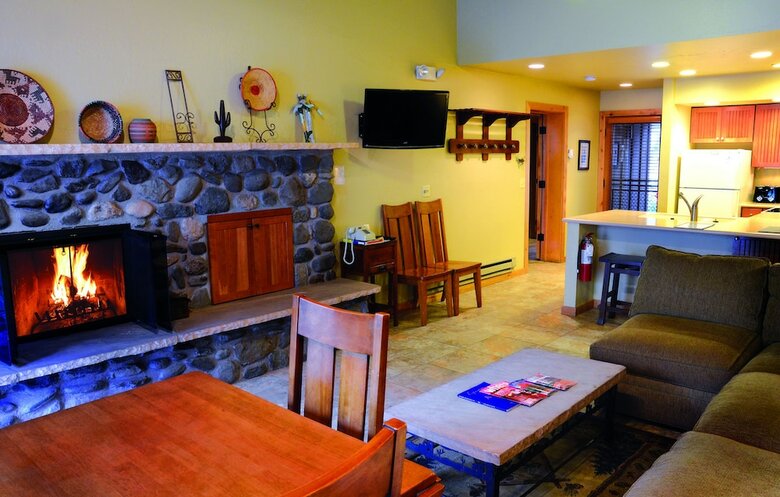 Junipine Resort