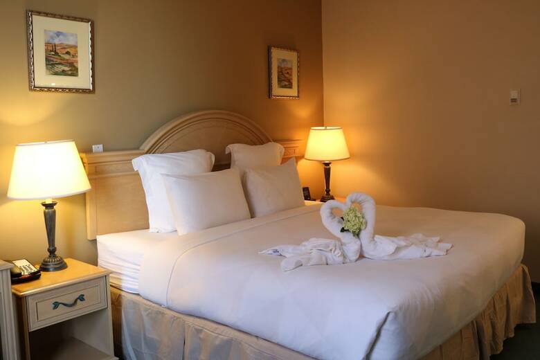 Nomad Hotel And Suites