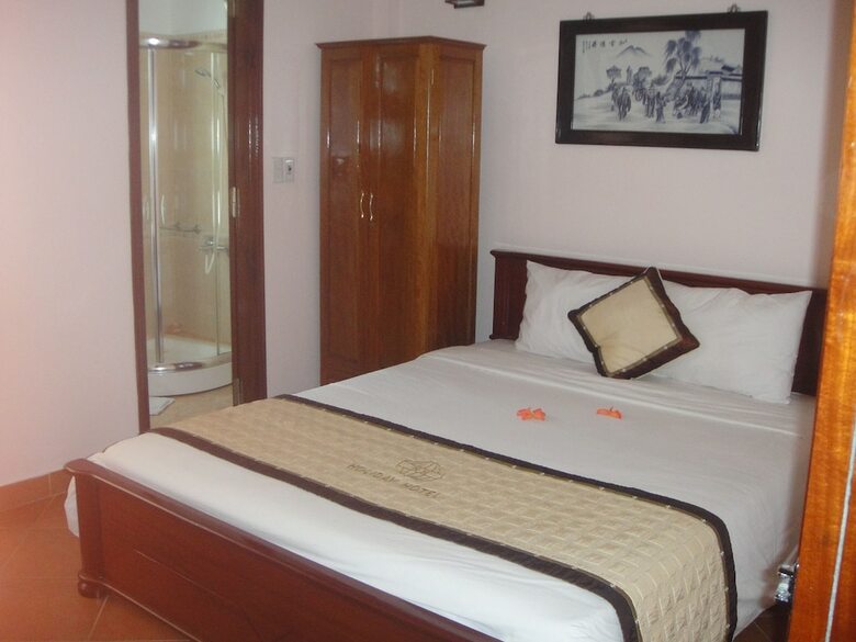 Holiday Diamond Hotel