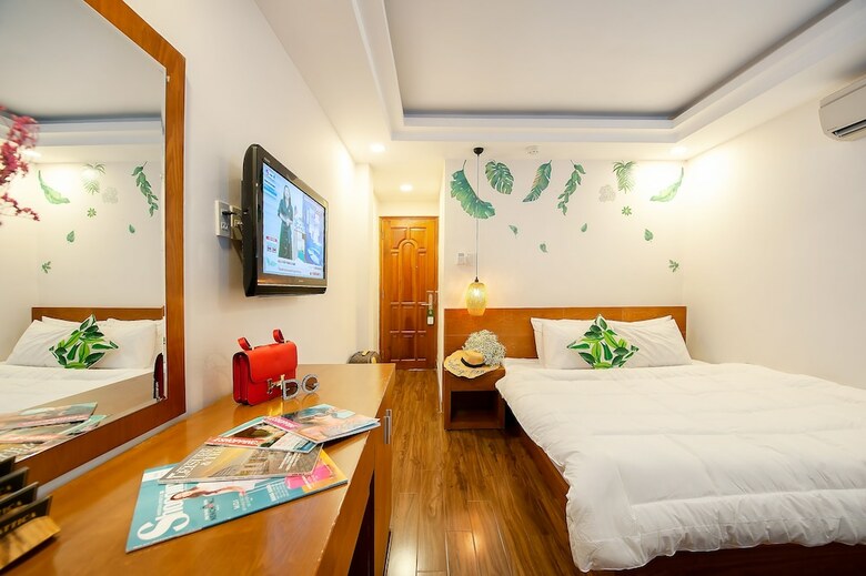 Attica Hotel