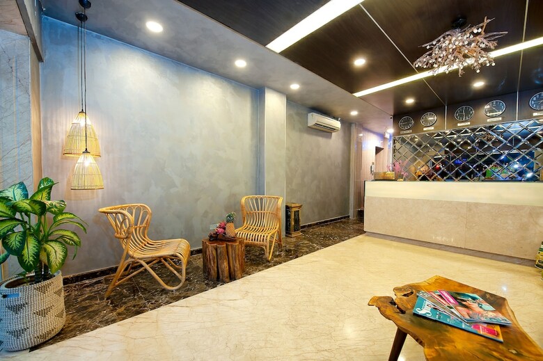 Attica Hotel
