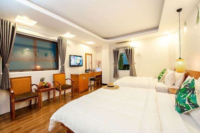 Attica Hotel