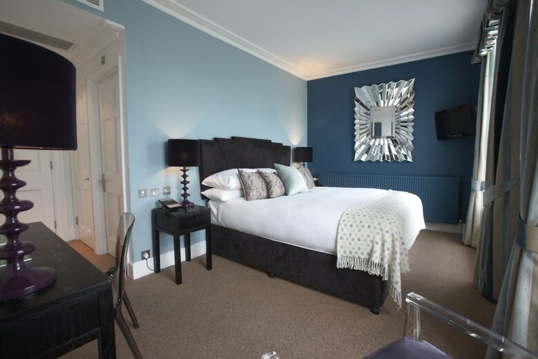 The Angel Hotel