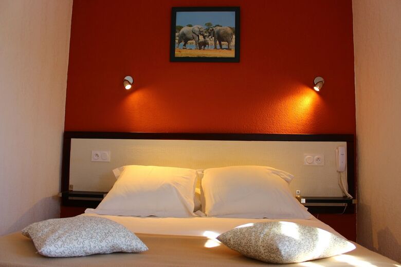Hotel H�tel Les Gabarres