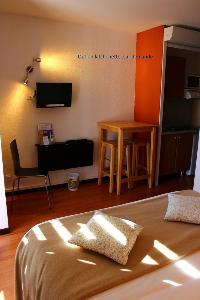 Hotel H�tel Les Gabarres
