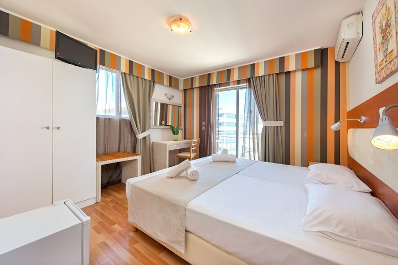 Venus Hotel