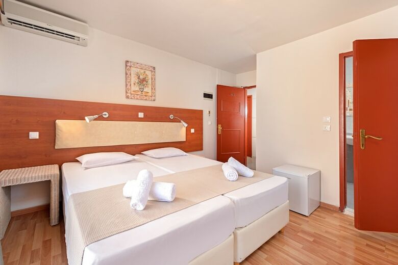 Venus Hotel