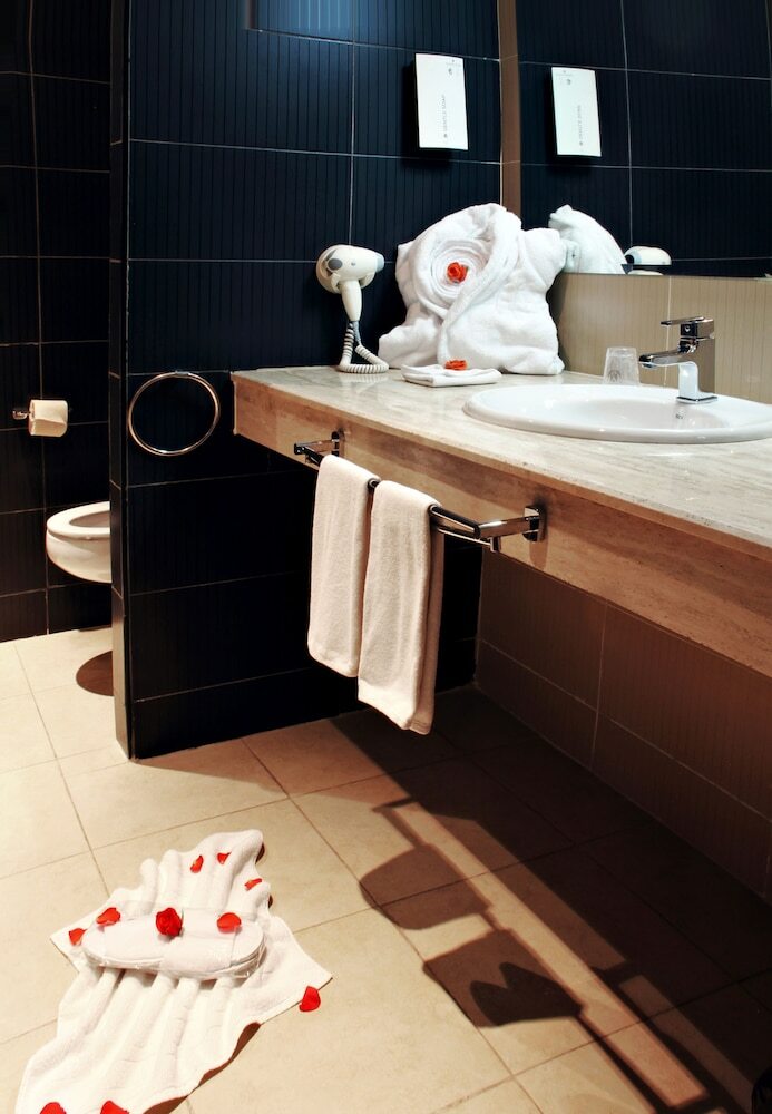Rawabi Hotel & Spa-all Inclusive Available
