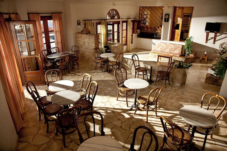Filoxenia Hotel