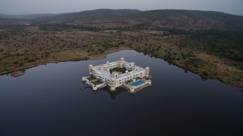 Hotel Justa Lake Nahargarh Palace