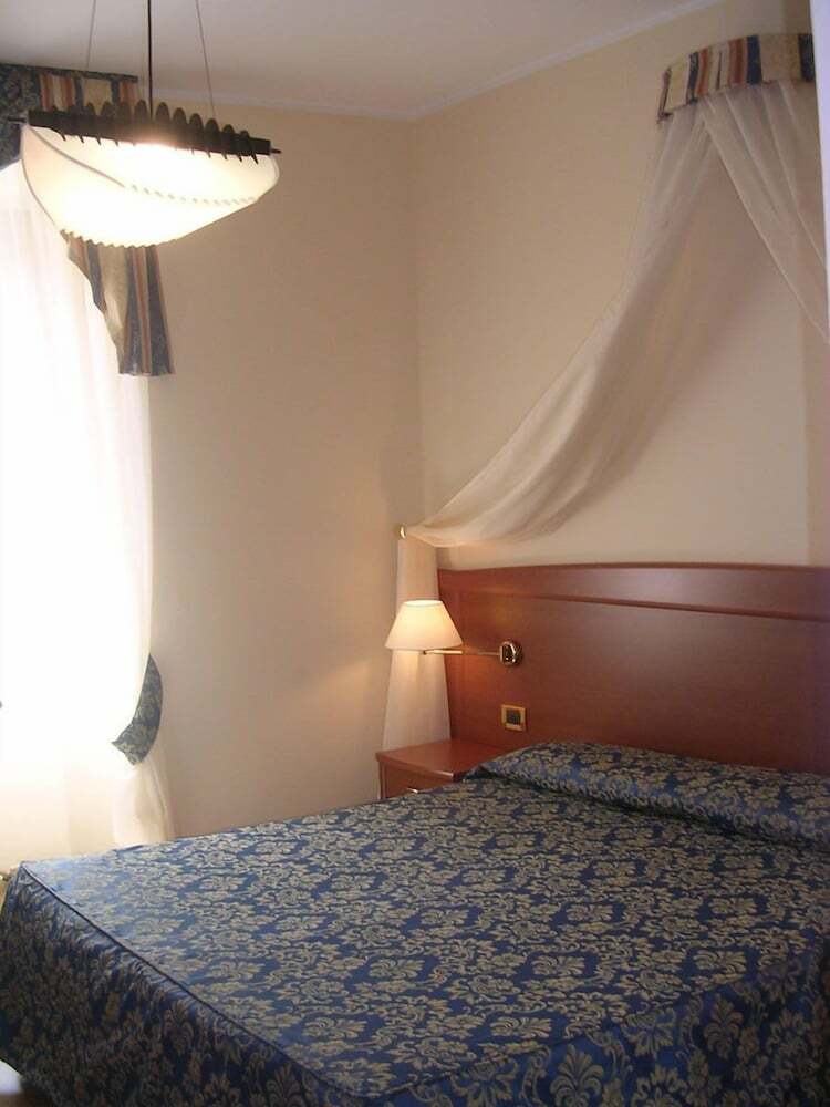 Hotel Combolo