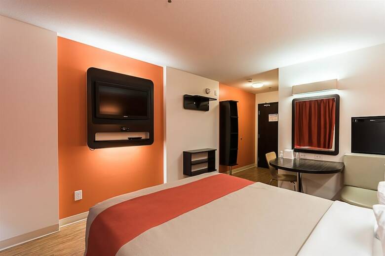 Hotel Motel 6 Moosomin, Sk