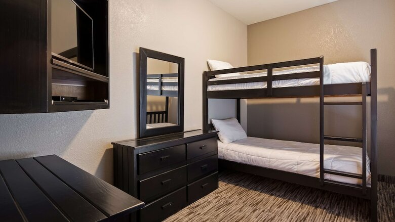 Best Western Plus Liberal Hotel & Suites