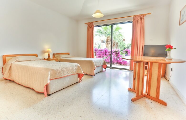 Aparthotel Tavros Hotel Apartments